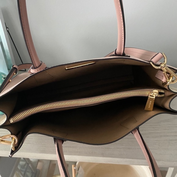 Michael kors handbag - Picture 4 of 4